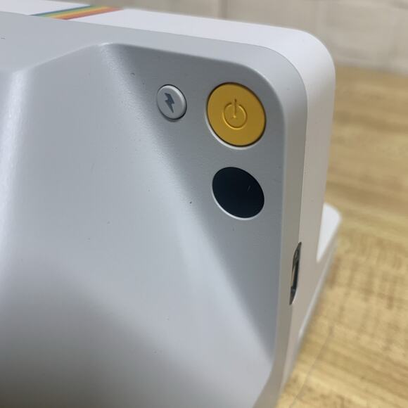 Polaroid Now I-Type Film Instant Camera With Black Polaroid Bag TESTED - Picture 6 of 10